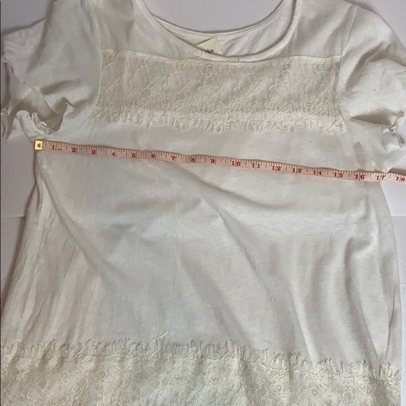 Anthropologie Deletta Creme T-shirt with Lace - Picture 6 of 10